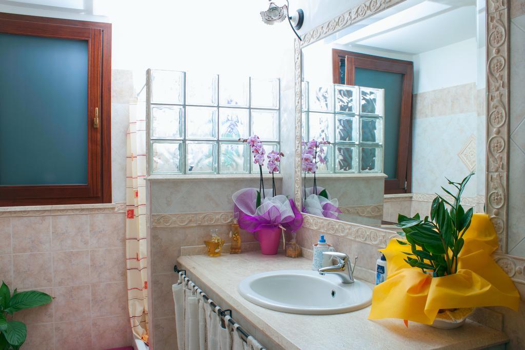 Il Vecchioliveto Di Ornella Bed & Breakfast Marrùbiu Rom bilde