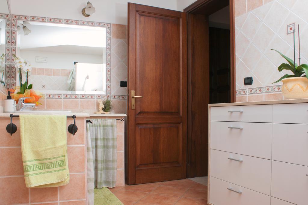 Il Vecchioliveto Di Ornella Bed & Breakfast Marrùbiu Rom bilde