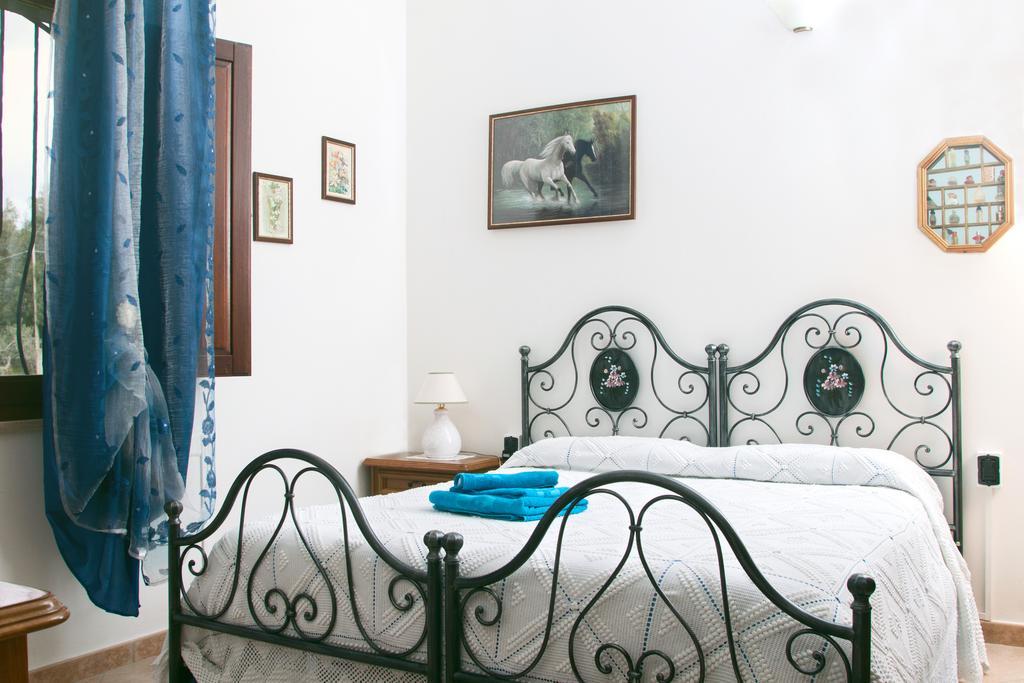 Il Vecchioliveto Di Ornella Bed & Breakfast Marrùbiu Rom bilde