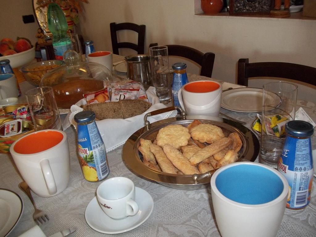 Il Vecchioliveto Di Ornella Bed & Breakfast Marrùbiu Rom bilde