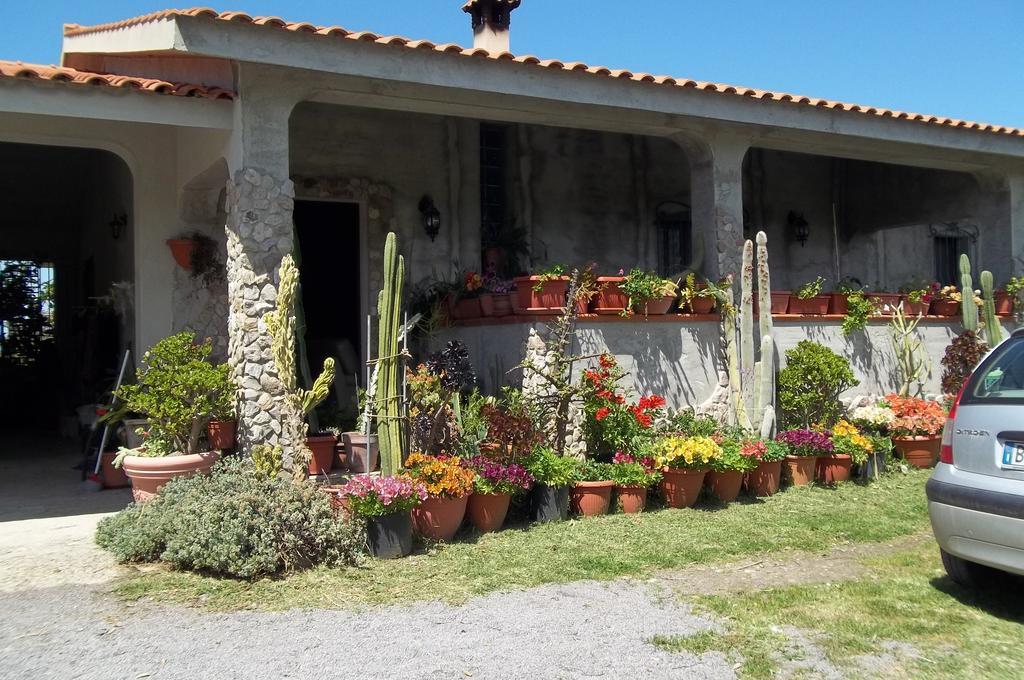 Il Vecchioliveto Di Ornella Bed & Breakfast Marrùbiu Eksteriør bilde